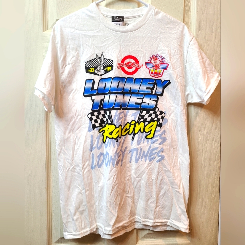 NWT Looney Tunes Racing Tshirt Size M